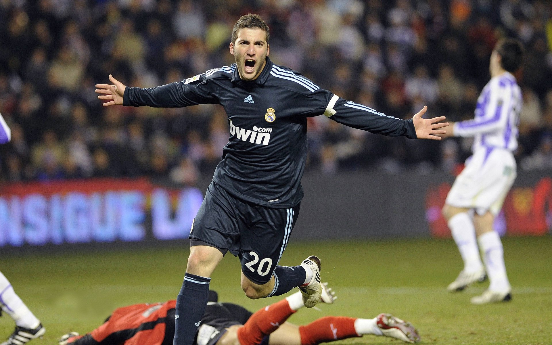 成都马拉松赛破纪录,跑者热情高涨,成都 马拉松 2020